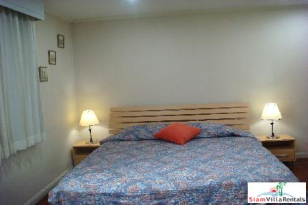 RENTED Two Bedroom walk to Ratchadamri BTS Station.-3