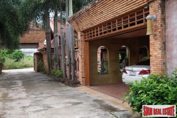 2 Bedroom 2 Bathroom Condominium In Central Pattaya For Long Term Rent-15
