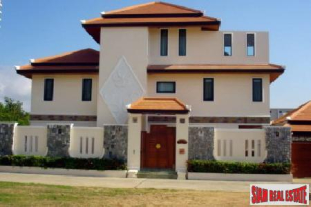 New Estate Located In A Prestigious Area Of Pattaya - Bang Saray-1