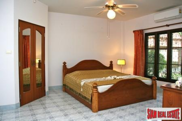 Spacious Three Bedroom House Plus Guest House in Rawai-18