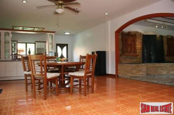 Spacious Three Bedroom House Plus Guest House in Rawai-5