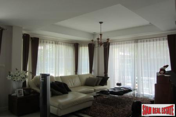 Lovely Three Bedroom House with Pool in Chalong-2