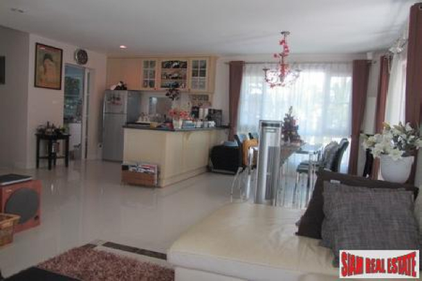 Lovely Three Bedroom House with Pool in Chalong-5