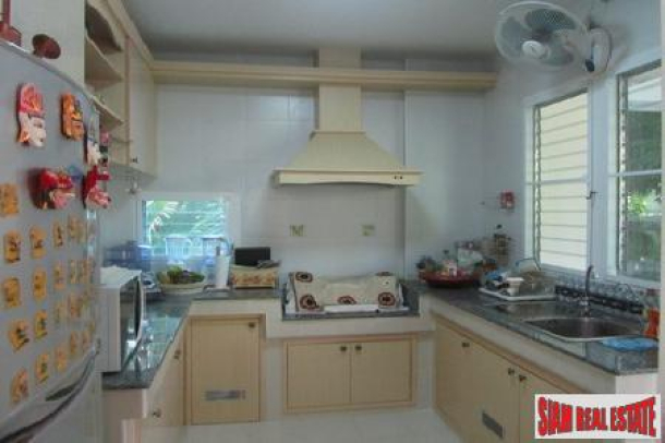 Lovely Three Bedroom House with Pool in Chalong-6