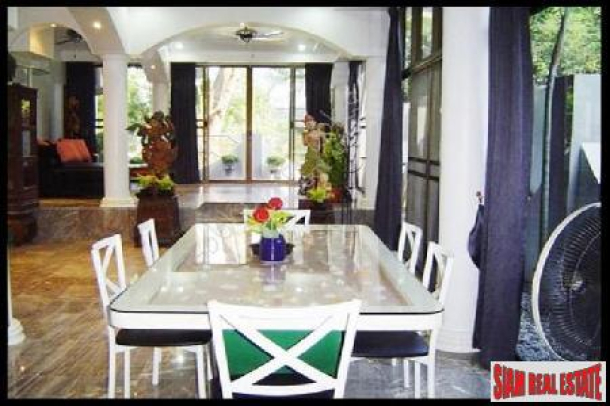 Beautiful Modern 6 Bedroom House With 2 Private Jacuzzi's  Jomtien-5