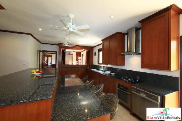3 Bedroom 4 Bathroom Villa In A Prime Location Only 15 Minutes From Pattaya-13