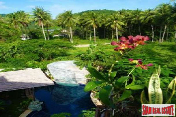 Three Bedroom Pool Villa with Self-Contained Apartments in Rawai-4