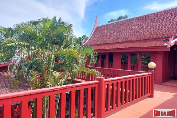 3 bedrooms condominium only few steps from the beach for Sale-23