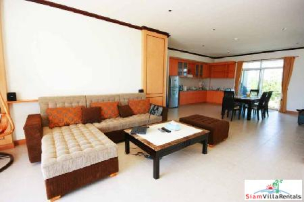 2 Bedrooms Condominium with the direct access to the swimming pool.-2