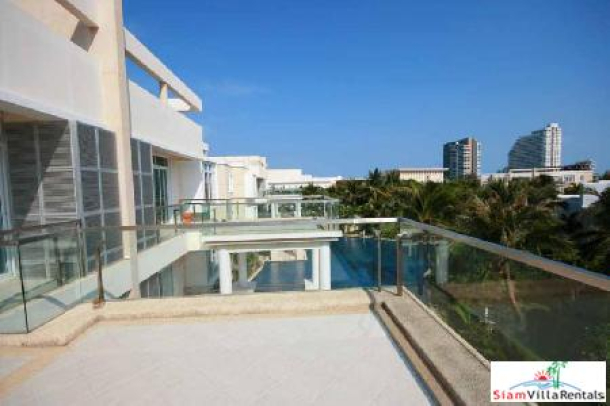 2 Bedrooms Condominium with the direct access to the swimming pool.-5