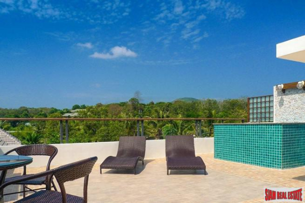 Three-Bedroom Townhomes with Jacuzzi Roof Terraces in Rawai-11