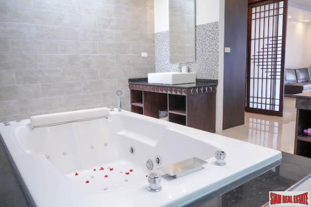 2 Bedroom 2 Bathroom Modern Residence With Beach Access - North Pattaya-22
