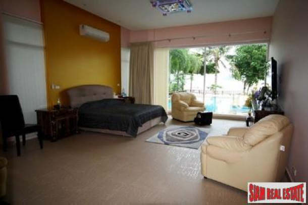 Beachfront Four Bedroom Pool Villa in Chalong/Rawai Resort-11