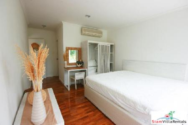 2 Bedrooms condominium for rent located only a few mins walk the Hua Hin Night Market-6