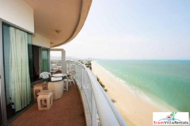 An absolute beach front 4 bedrooms condominium unit for rent-8