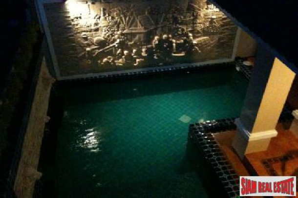 Large Executive house 4 bedroom 5 bathroom with pool in Bangna-17