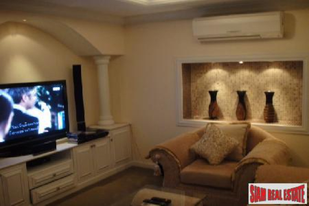 Large Executive house 4 bedroom 5 bathroom with pool in Bangna-4