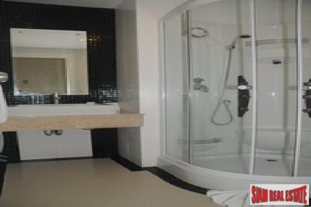 MORPH 38 | Stunning One Bedroom Duplex for Rent 300 M. To BTS Thonglor-12