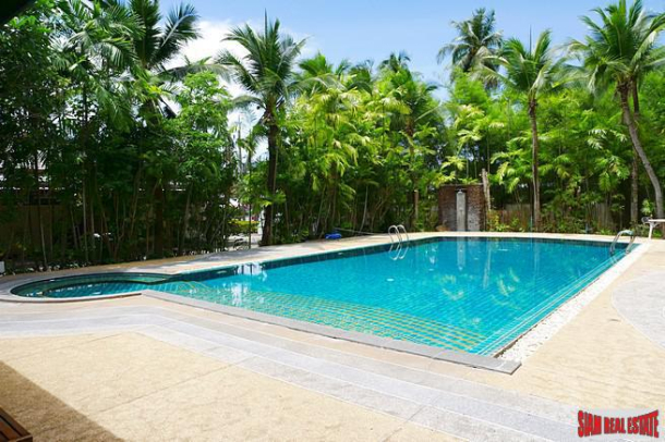 Beautiful Contemporary House with a Large Garden and Swimming Pool in Rawai-30