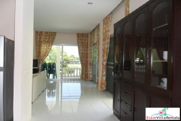 1 Bedroom Apartment Available For Holiday Rental In The Pratumnak Area Of South Pattaya-17