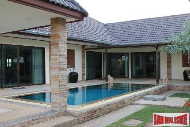 3 bedrooms villa with private swimming pool for sale in Hua Hin-1