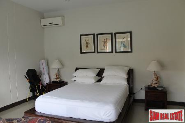 A three bedroom house for sale in a small development only a few mins drive from Hua Hin town.-5