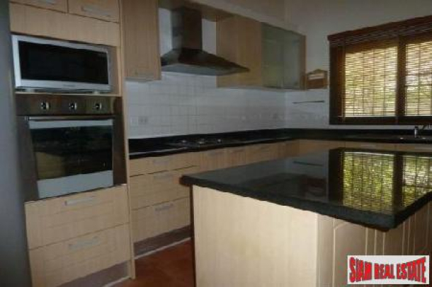 5 Bedroom House With Private Swimming Pool - East Pattaya-7