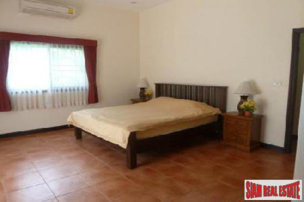 5 Bedroom House With Private Swimming Pool - East Pattaya-9