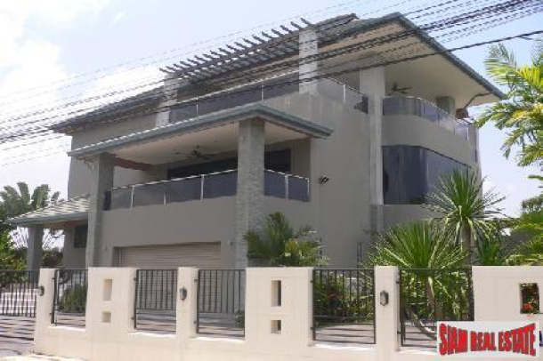 Four Bedroom House For Sale - Pattaya-3