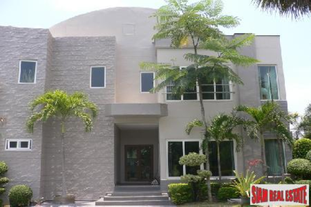 Stunning 6 Bedroom Detached House In East Pattaya-2