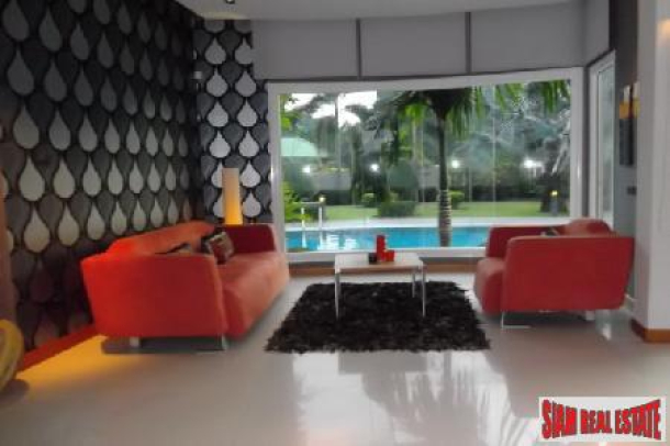 Stunning 6 Bedroom Detached House In East Pattaya-8
