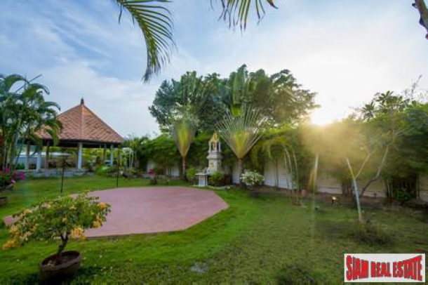 High Standard 3 Bedroom House In A Very Desirable Area - East Pattaya-17