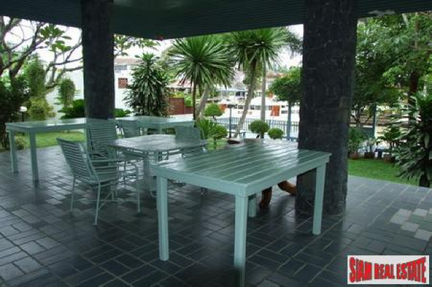 4 Bedroom Waterfront Property Within A High Class Development - Na Jomtien-3