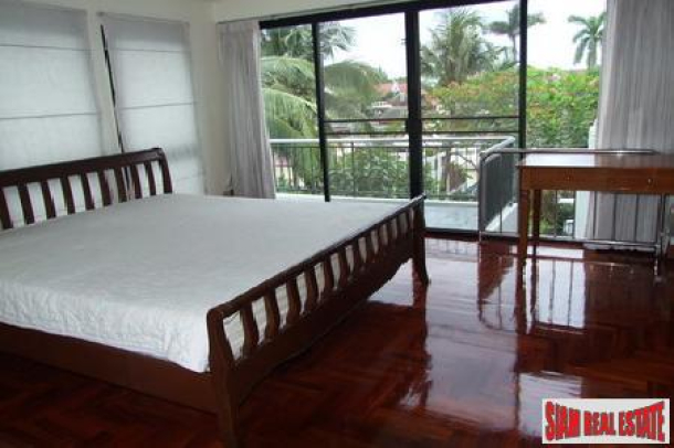 4 Bedroom Waterfront Property Within A High Class Development - Na Jomtien-7
