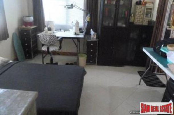 4 Bedroom House Located In The Popular Area Of East Pattaya-8