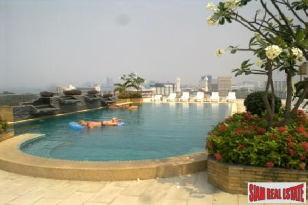 An exclusive, yet affordable 2 bedroom 2 bathroom condominium - South Pattaya-7