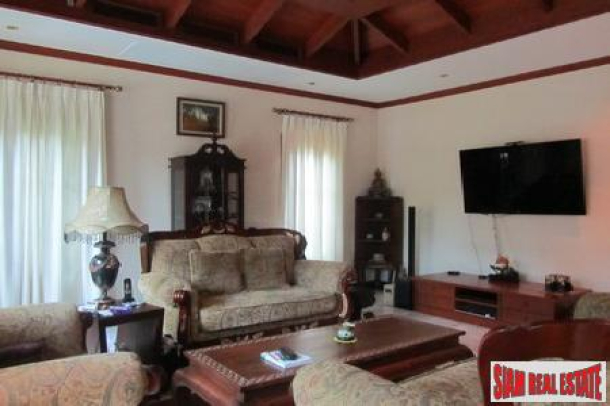 Contemporary-Thai, Three-Bedroom Luxury Villa in Chalong-5