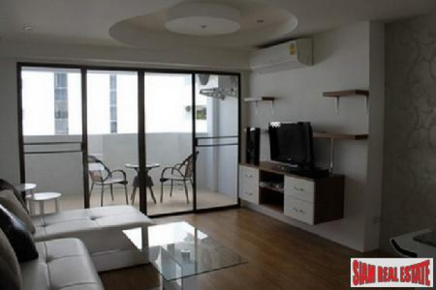 Fully Furnished One Bedroom Condominium Only 100 Metres From The Beach - Jomtien-2
