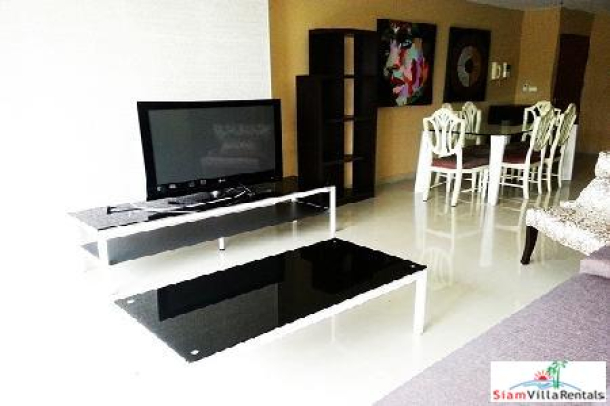 Two bedroom luxury in Sukhumvit 39 at a very affordable price.-10