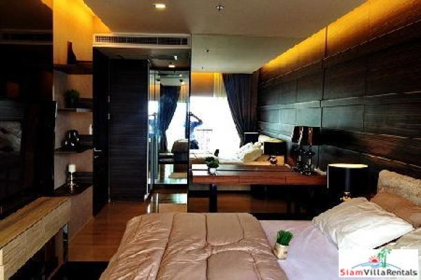 Noble Refine | One Bedroom Condo a Short Stroll to BTS Phrom Phong, Sukhumvit, Soi 26-6
