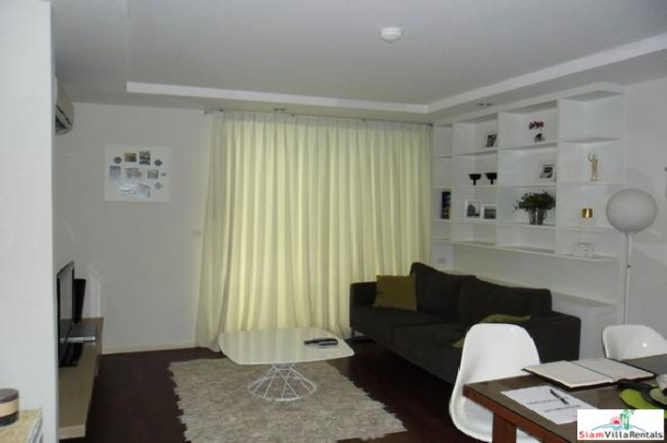 Siri on 8 | One Bedroom for Rent a Short Walk to Nana BTS station!-5