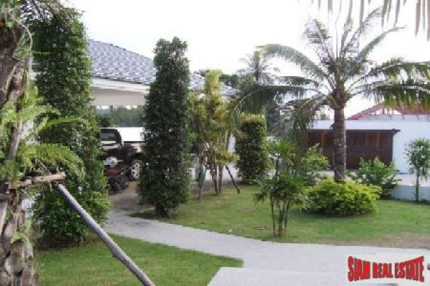 5 Bedroom 5 Bathroom House Available in East Pattaya-5