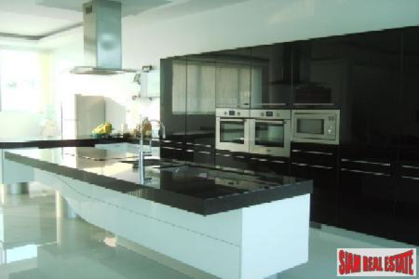 5 Bedroom 5 Bathroom House Available in East Pattaya-7
