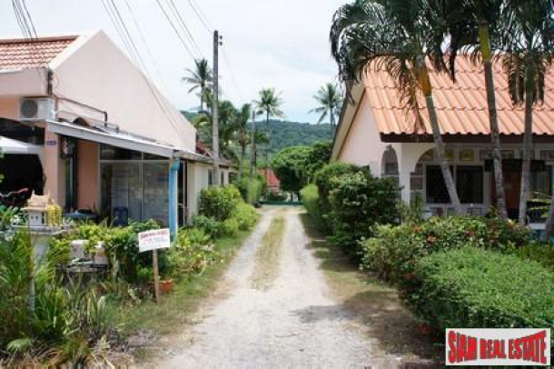 Excellent Flat Land only 1KM to Nai Harn Beach and Includes Two Houses and a Pool-11