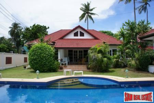 Excellent Flat Land only 1KM to Nai Harn Beach and Includes Two Houses and a Pool-15