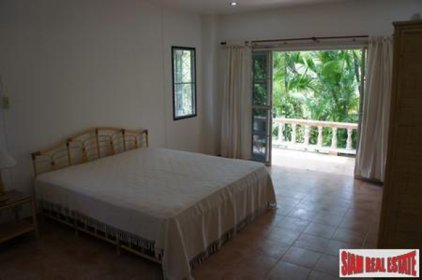 Excellent Flat Land only 1KM to Nai Harn Beach and Includes Two Houses and a Pool-18