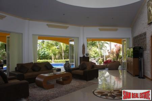 Impressive Tropical-Modern Two-Bedroom Pool Villa in Kathu-3