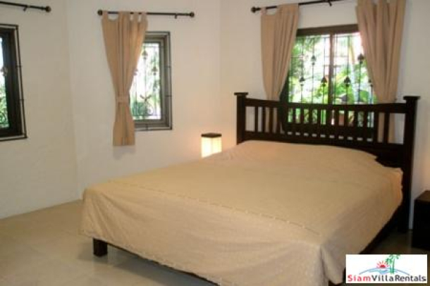 Three Bedroom Bungalow with Communal Pool in Pattaya / Jomtien-6