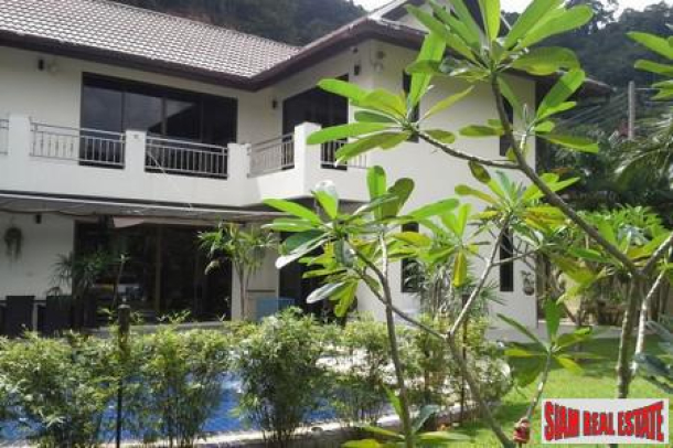 Baan Somthavil Condo | Two Bedroom Luxury Condo for Rent in Radjadamri-14