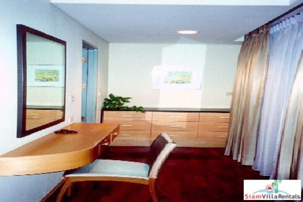 Baan Somthavil Condo | Two Bedroom Luxury Condo for Rent in Radjadamri-3